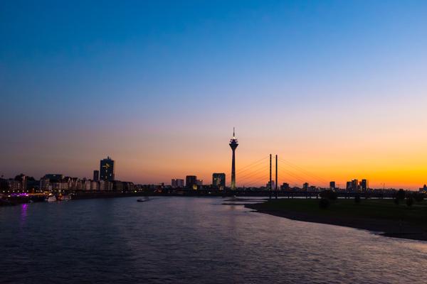 "Blaue Stunde in Düsseldorf" (2017)